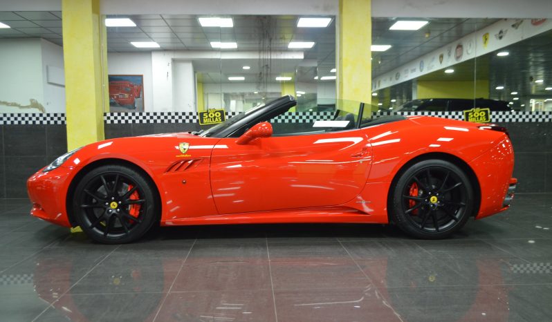 FERRARI CALIFORNIA 4.3 V8 – 460 CV completo