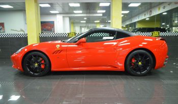 FERRARI CALIFORNIA 4.3 V8 – 460 CV completo