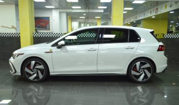 VW GOLF VIII GTI – 2.0 TSI completo