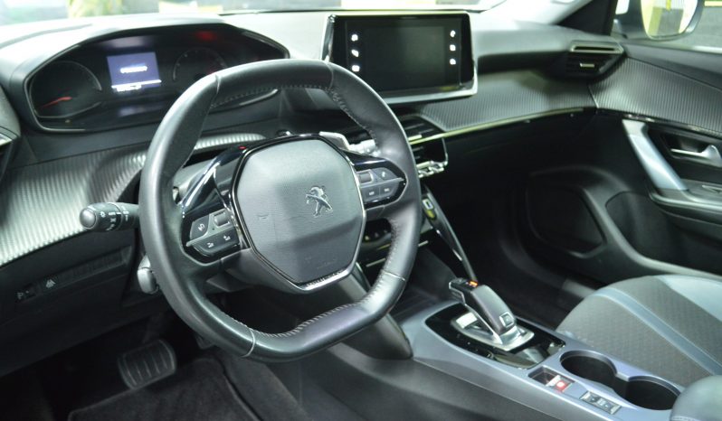 PEUGEOT 2008 ALLURE 130 S&S completo