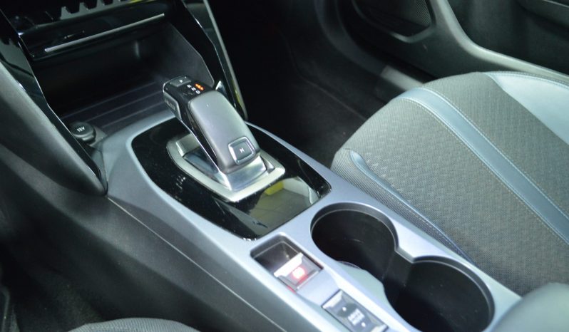 PEUGEOT 2008 ALLURE 130 S&S completo