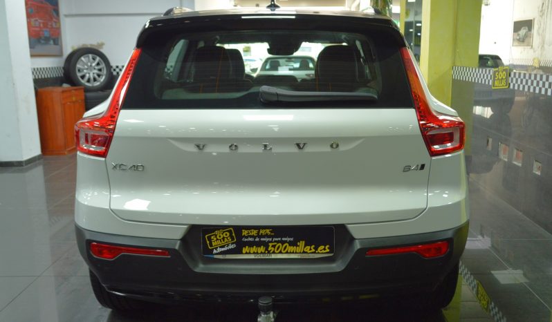 VOLVO XC40 2.0 B4 R-DESIGN AWD completo
