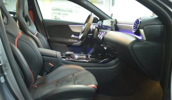 MERCEDES-BENZ A 45 S AMG 4MATIC 421CV completo